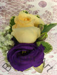 Corsage of Rose and assorted - CODE 7135